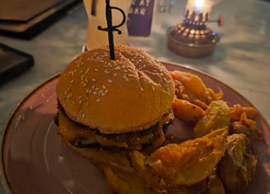 Kindred signature dishes Babylon Burger
Soul Crush
Wizard Bowl